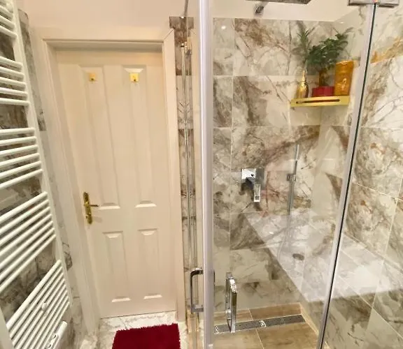 Deluxe